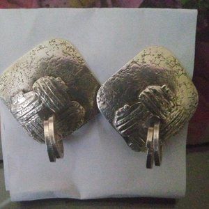 ❤️MARJORIE BAER SF SAN FRANCISCO Clip Square Double Hoop Hammered Earrings